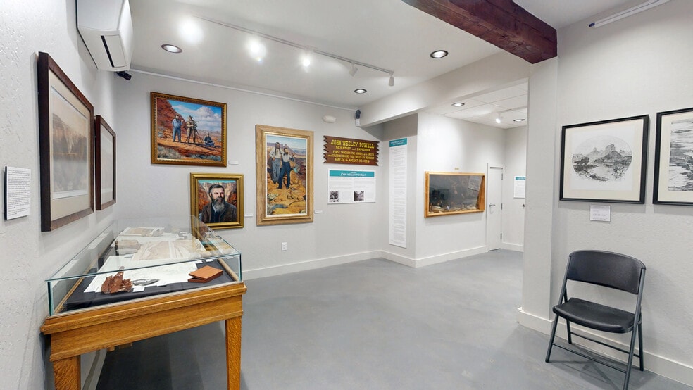 More Photos Of 6 N Lake Powell Blvd, Page Flex For Sale