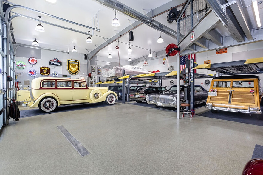 More Photos Of 1079 Aquidneck Ave, Middletown Industrial For Sale