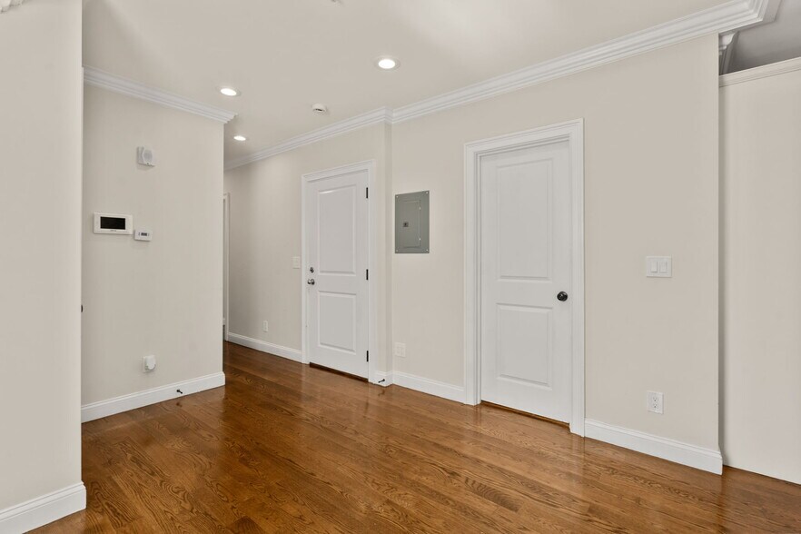 More Photos Of 41 W Walnut Park, Roxbury Apartments For Sale