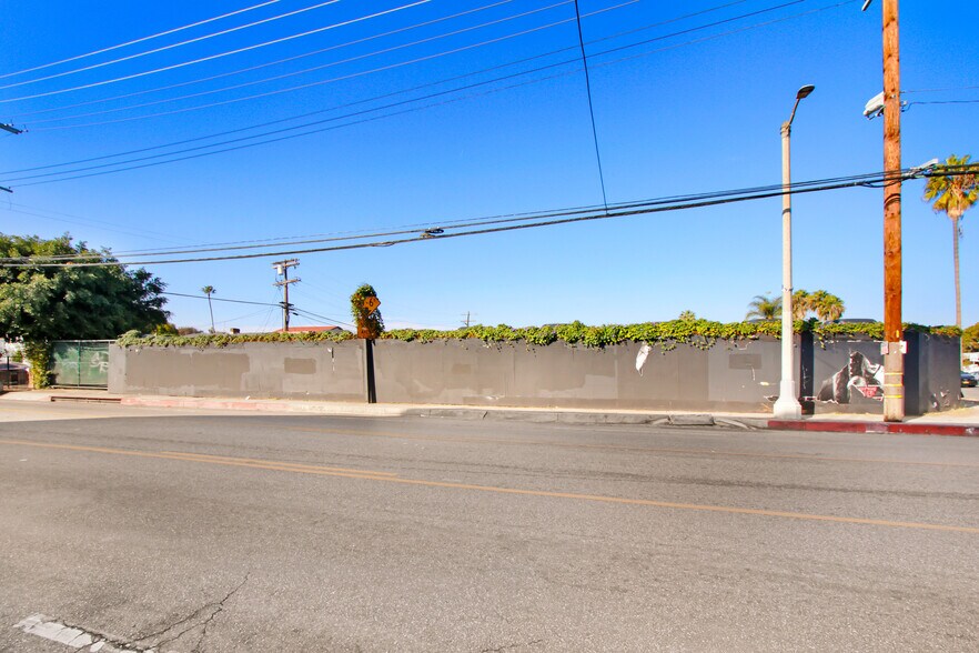 More Photos Of 4401 Melrose Ave, Los Angeles Land For Sale