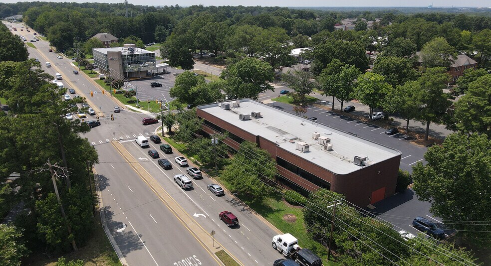More Photos Of 2800 N Parham Rd, Richmond Office For Sale