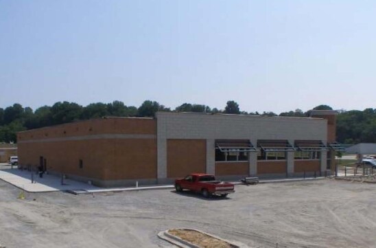 More Photos Of 2707 Greensboro Rd, Martinsville Drugstore For Lease