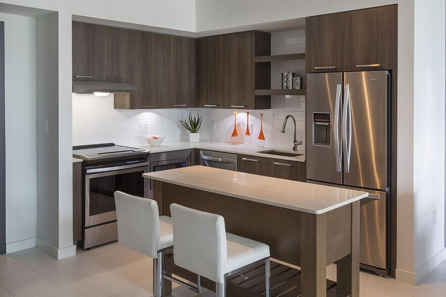 More Photos Of 86 SW 8th St, Miami Apartments For Lease