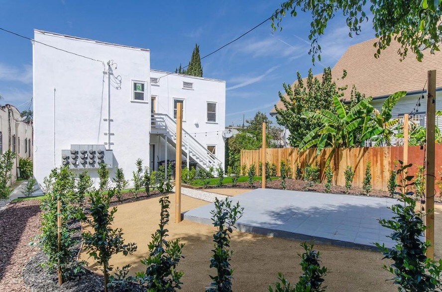 More Photos Of 406 S Coronado St, Los Angeles Apartments For Sale
