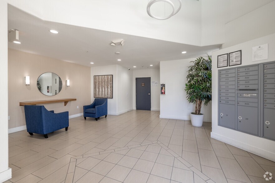More Photos Of 401 S Grand View St, Los Angeles Apartments For Sale