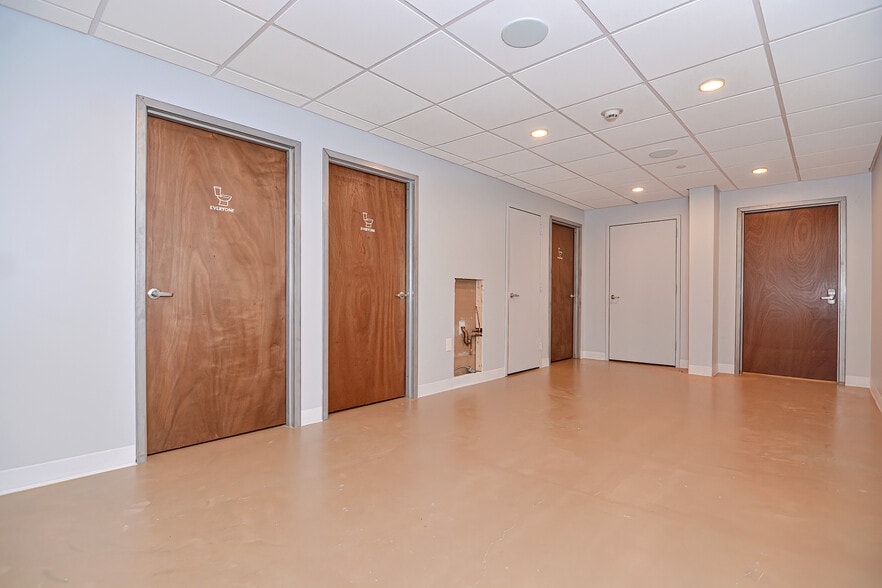 More Photos Of 24-28 High St, Medford Apartments For Lease