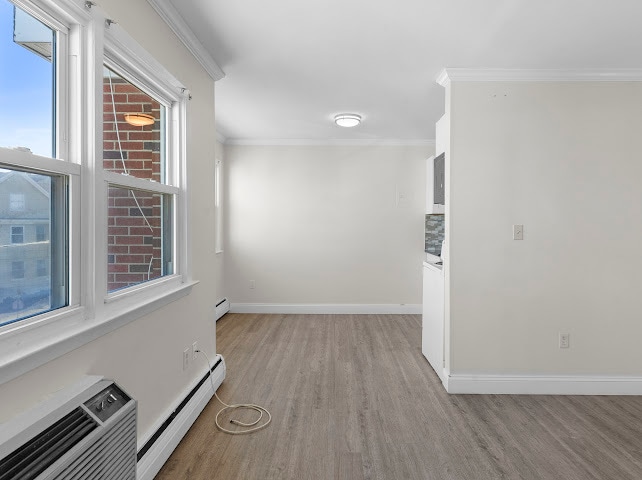 More Photos Of 191 Oak St, Bridgeport Apartments For Sale