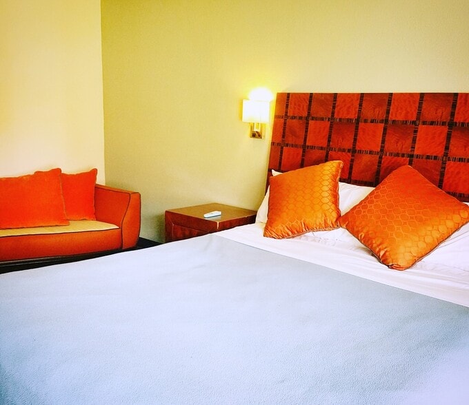 More Photos Of 852374 US Highway 17, Yulee Hotel For Sale