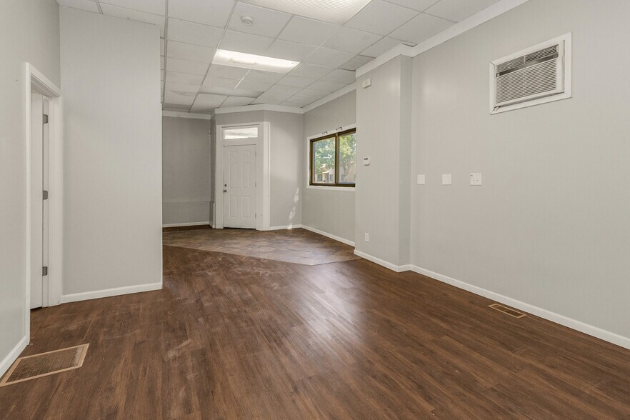 More Photos Of 1321 Payne Ave, Saint Paul Storefront Retail Residential For Sale