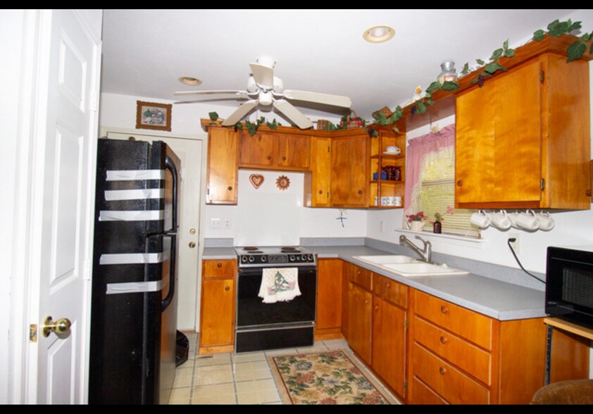 More Photos Of 8.5 ACRES +/- TBD CR 319, Broaddus Land For Sale