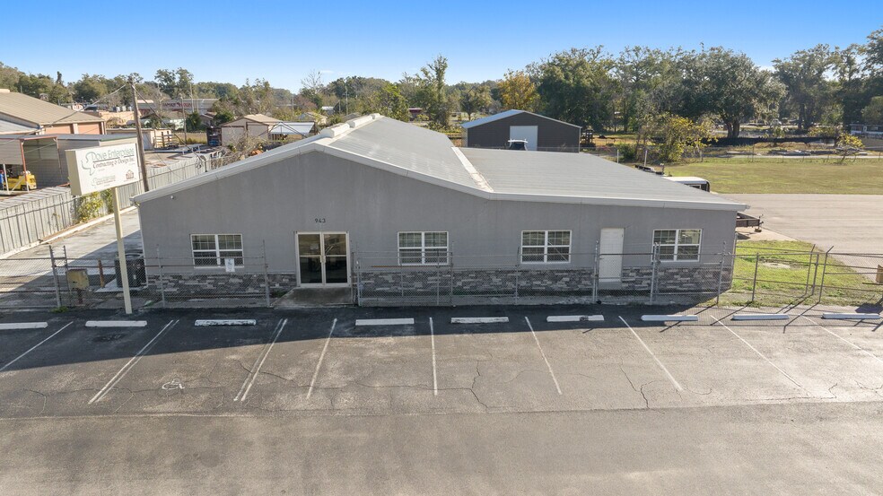 More Photos Of 943 NW 17th Ave, Ocala Warehouse For Sale