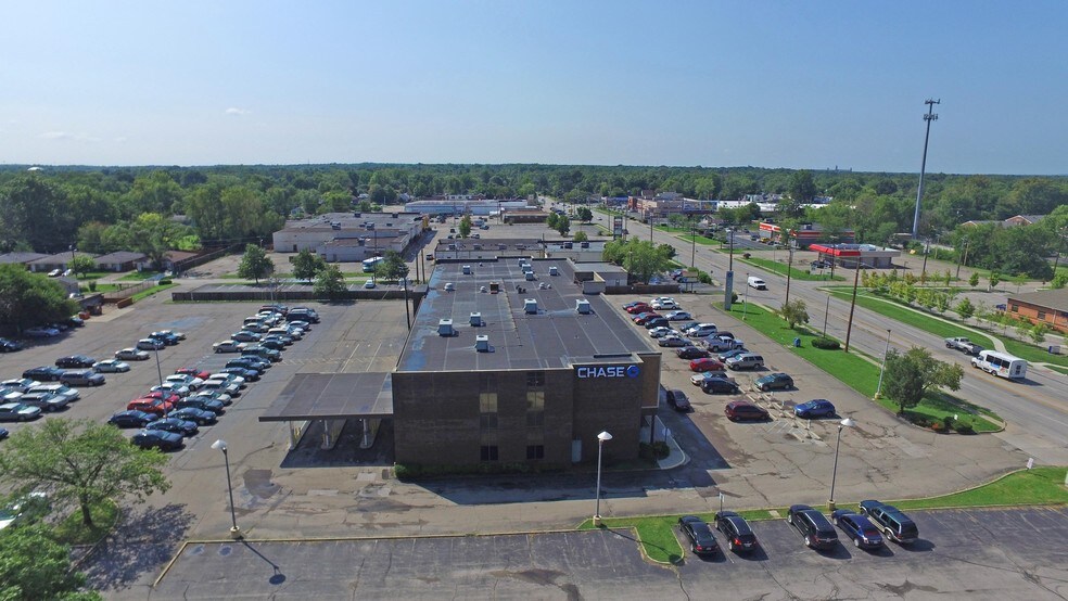 More Photos Of 1213 N Arlington Ave, Indianapolis Office For Sale