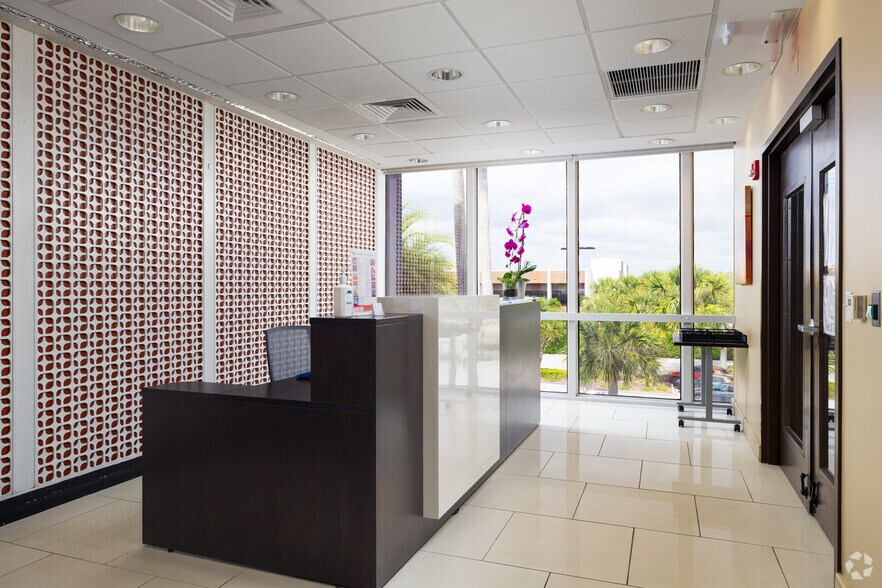 More Photos Of 601 21st St, Vero Beach Coworking Space