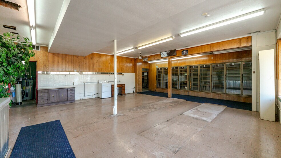 More Photos Of 11424 W Corunna Rd, Lennon Storefront Retail Residential For Sale