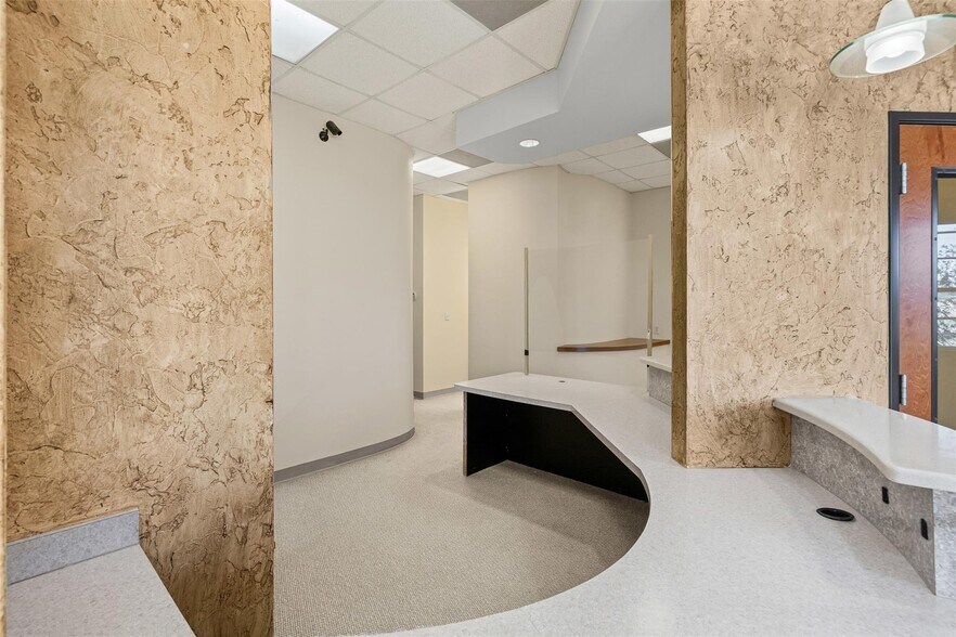 More Photos Of 779 E FM 1187, Crowley Medical For Sale