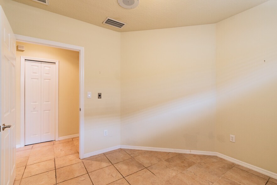 More Photos Of 2142 Ashley Oaks Cir, Wesley Chapel Medical For Sale