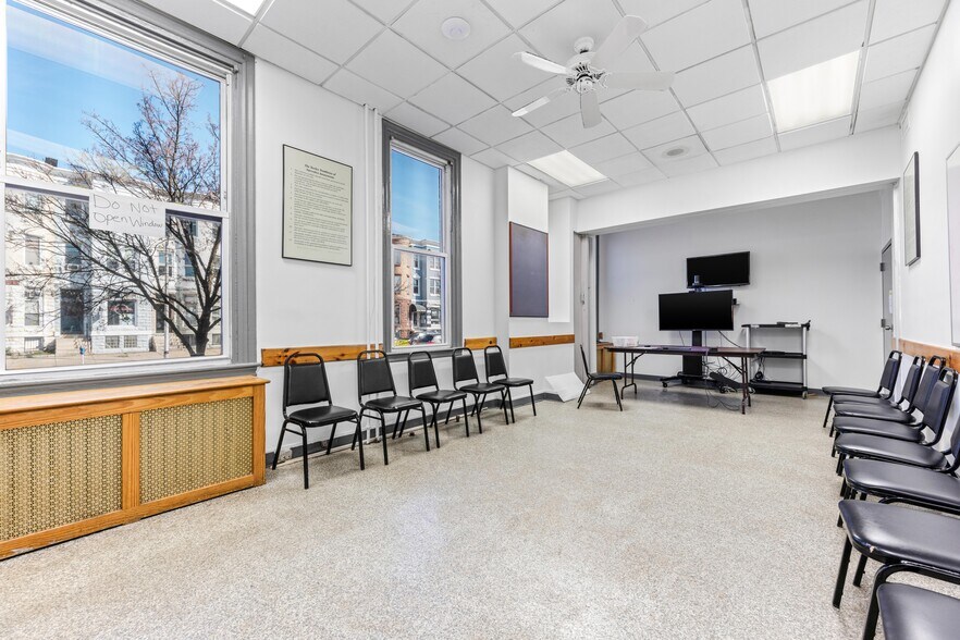 More Photos Of 21 W 25th St, Baltimore Office For Sale