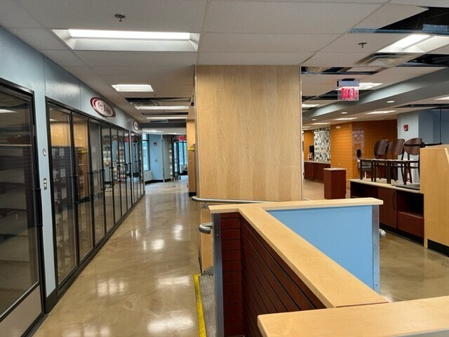 More Photos Of 333 Beechurst Ave, Morgantown Storefront Retail Residential For Lease