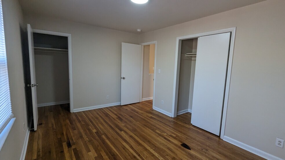 More Photos Of 1507 Tucker St, Greensboro Apartments For Sale