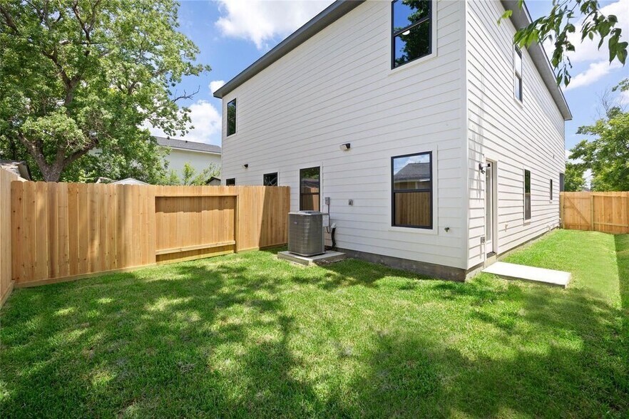 More Photos Of 4117 Kewanee Street #A/B, Houston Apartments For Sale