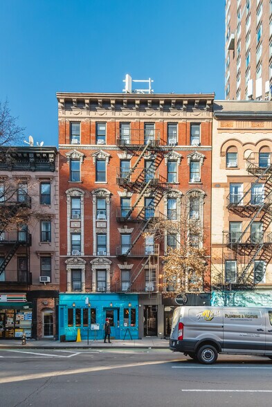 More Photos Of 1685 1st Ave, New York Multifamily For Sale