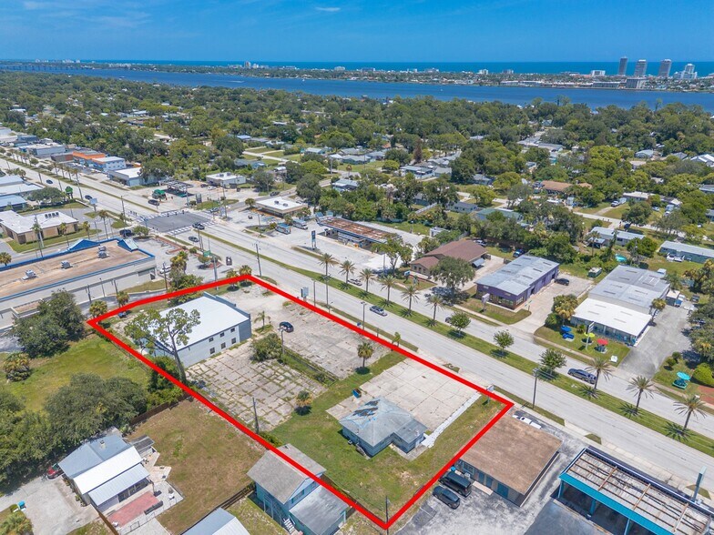 More Photos Of 1522 Ridgewood Ave, Holly Hill Showroom For Sale