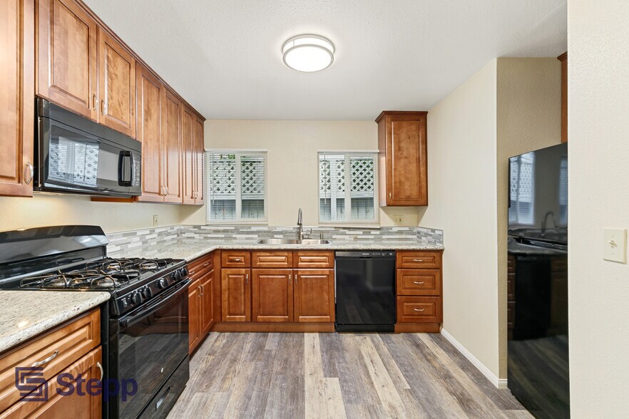 More Photos Of 391 Ximeno Ave, Long Beach Apartments For Sale