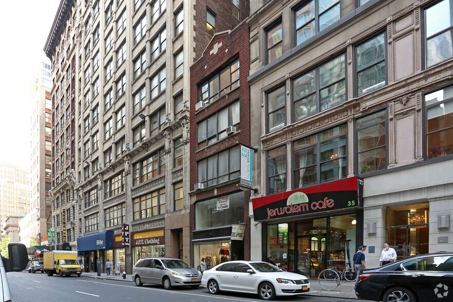 More Photos Of 41 W 36th St, New York Office For Sale