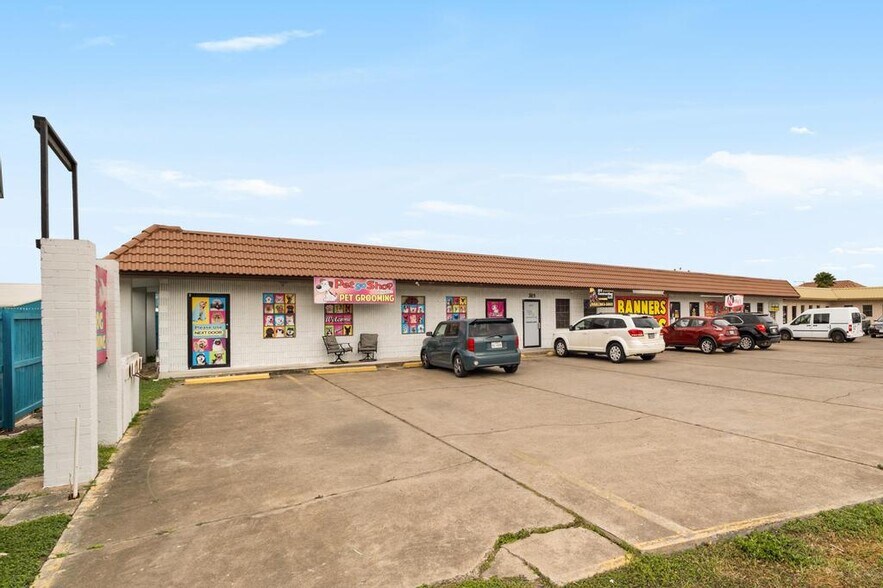 More Photos Of 315 Kings Hwy, Brownsville Storefront For Sale
