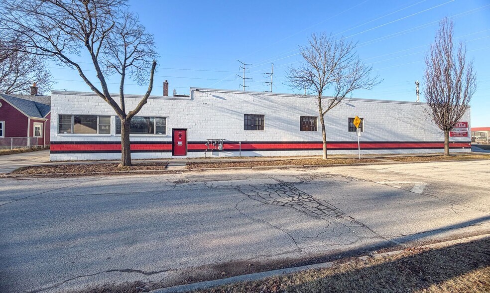 More Photos Of 4602 N 20th St, Milwaukee Warehouse For Sale