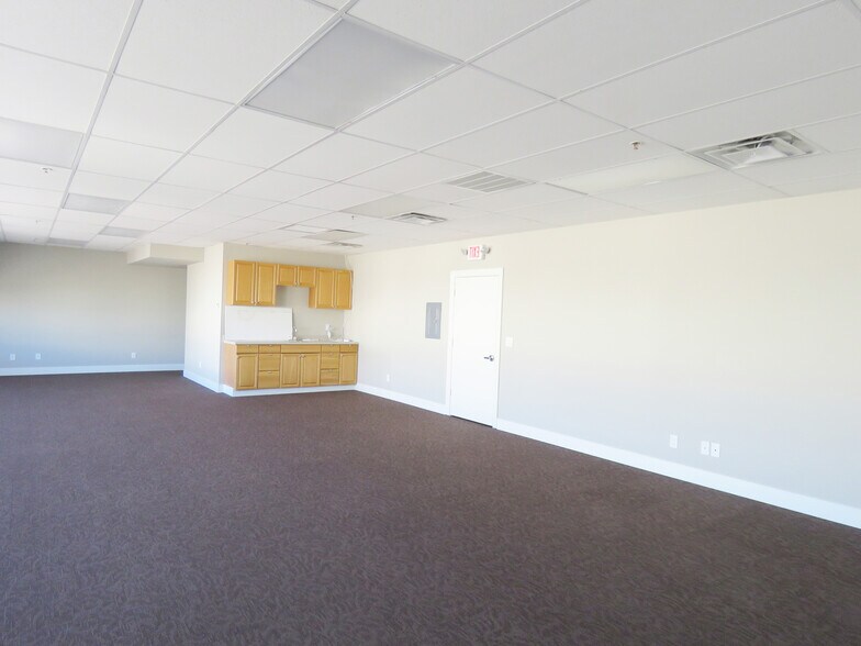 More Photos Of 2319 P51 Ct, Minden Airplane Hangar For Sale