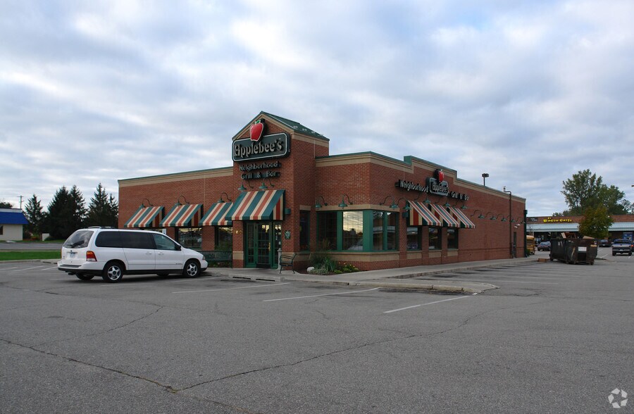 More Photos Of 6250 S Cedar St, Lansing Unknown For Lease