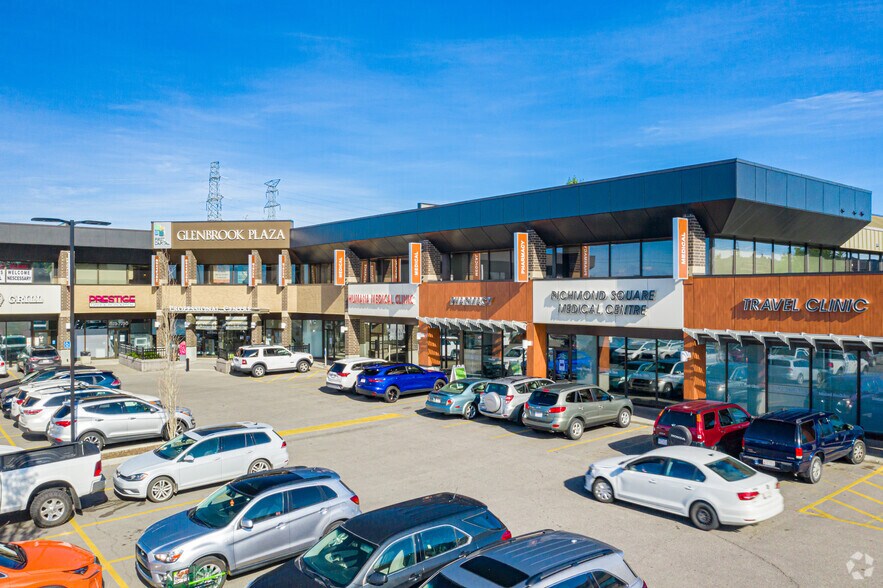 More Photos Of 3915 51st St SW, Calgary Unknown For Lease