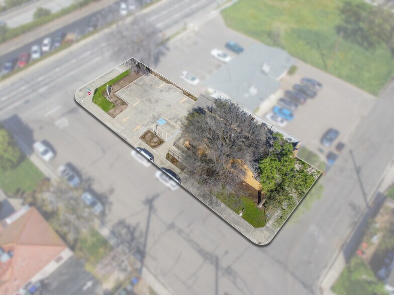 More Photos Of 235 W Noble Ave, Visalia Medical For Sale