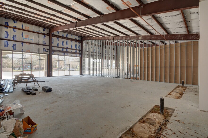 More Photos Of 2209 Blalock Rd, Houston Freestanding For Lease