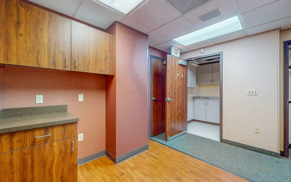 More Photos Of 4000 Johnson Rd, Steubenville Healthcare For Sale