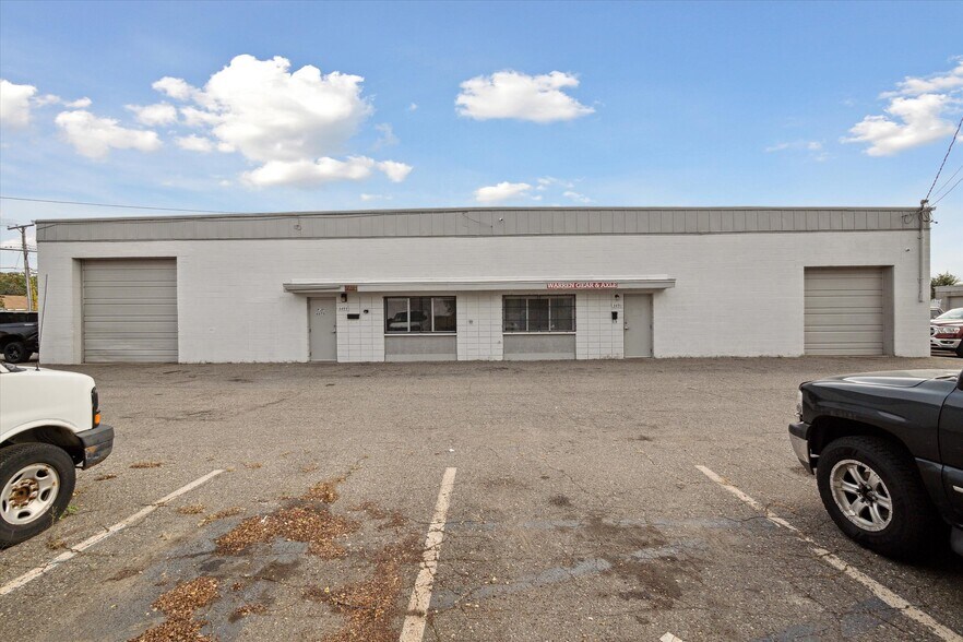 More Photos Of 3461 E Ten Mile Rd, Warren Warehouse For Sale