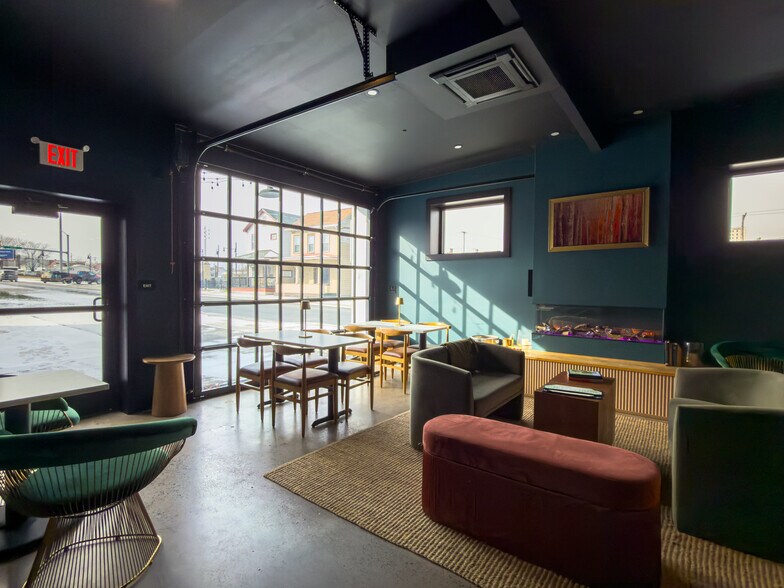 More Photos Of 601 7th Ave, Altoona General Retail For Sale