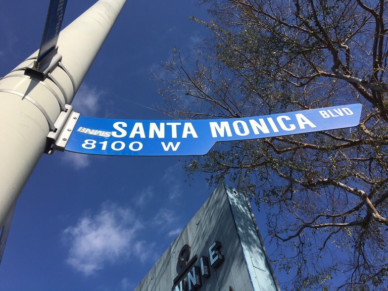 More Photos Of 8205 Santa Monica Blvd, West Hollywood General Retail For Lease