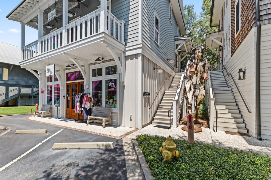 More Photos Of 8 State of Mind St, Bluffton Loft Creative Space For Sale