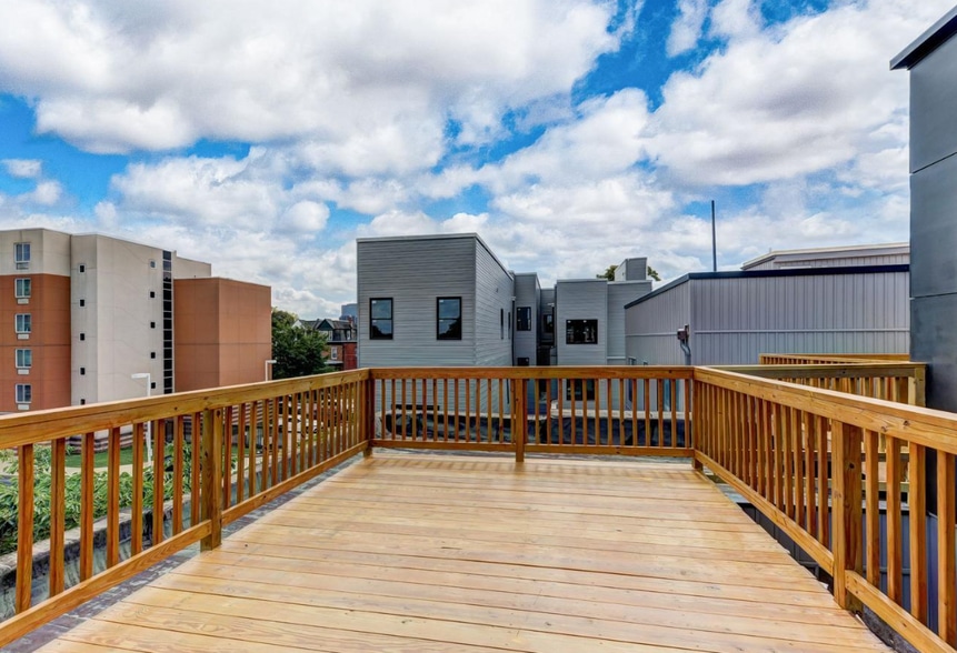 More Photos Of 619 N 35th St, Philadelphia Apartments For Sale