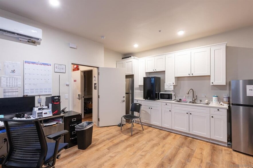 More Photos Of 4017 42nd St, San Diego Rehabilitation Center For Sale