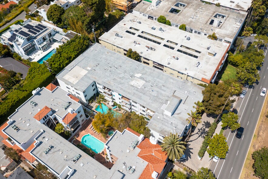 More Photos Of 537 San Vicente Blvd, Santa Monica Apartments For Sale
