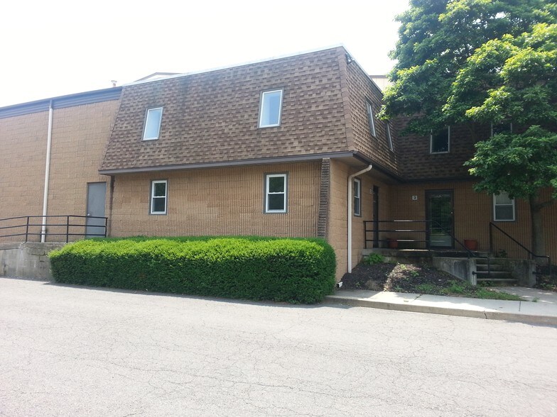 More Photos Of 2500 Sylon Blvd, Hainesport Manufacturing For Lease