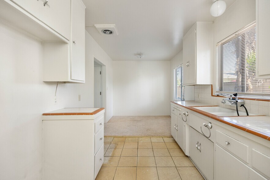 More Photos Of 1902 Flagler Ln, Redondo Beach Multifamily For Sale