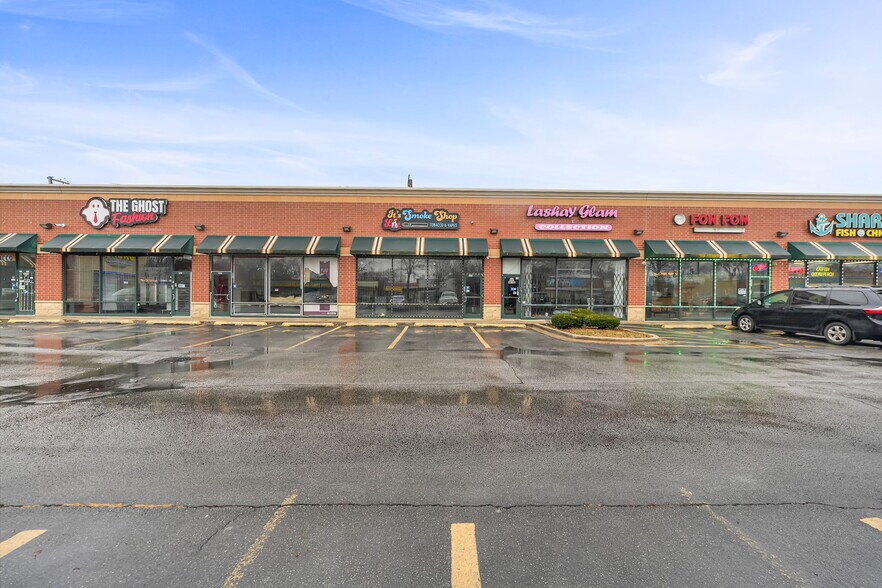 More Photos Of 8235-8259 S Kedzie Ave, Chicago Unknown For Lease