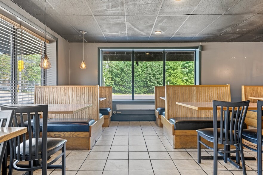 More Photos Of 1690 W Shore Rd, Warwick Storefront Retail Residential For Lease