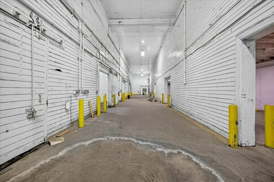 More Photos Of 23745 Avenue 112, Porterville Refrigeration Cold Storage For Sale
