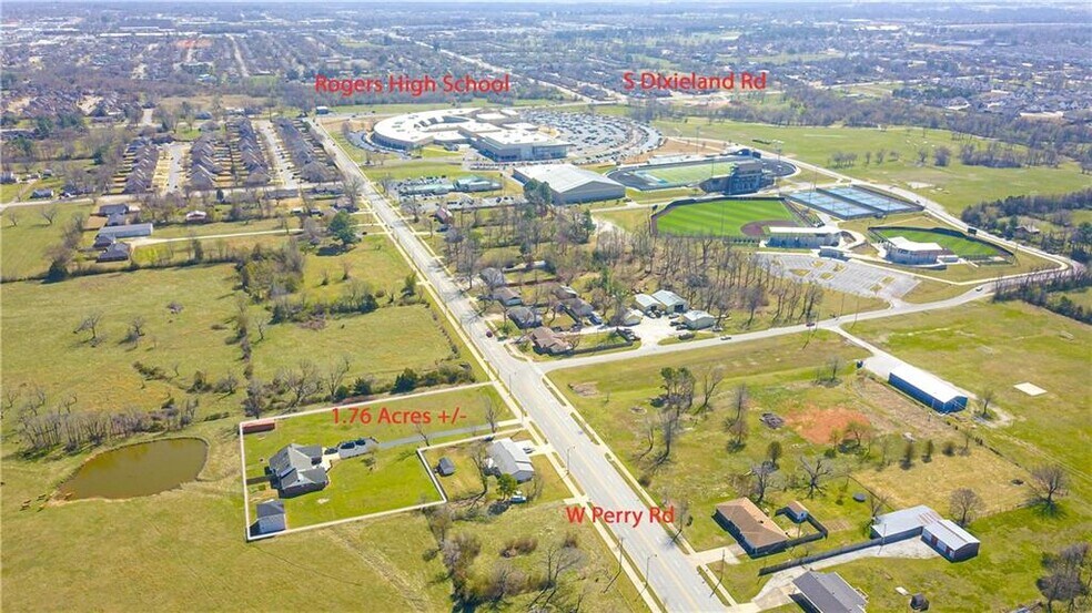 More Photos Of 2449 W Perry Rd, Rogers Flex For Sale