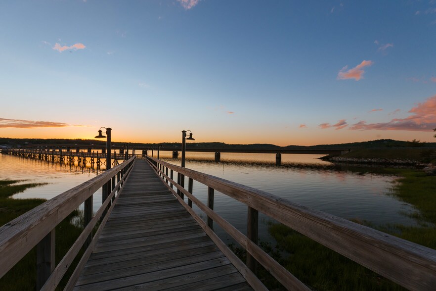 More Photos Of 306 Eddy Rd, Edgecomb Restaurant For Sale